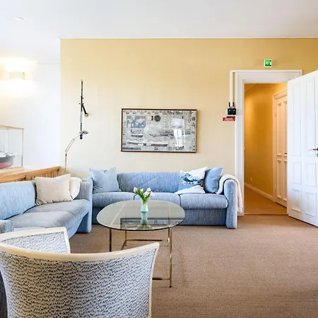 Juhlatalo Johtola Frühstückspension Rauma