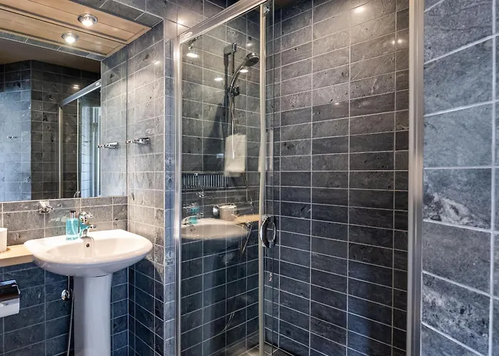 Juhlatalo Johtola B&B 4*